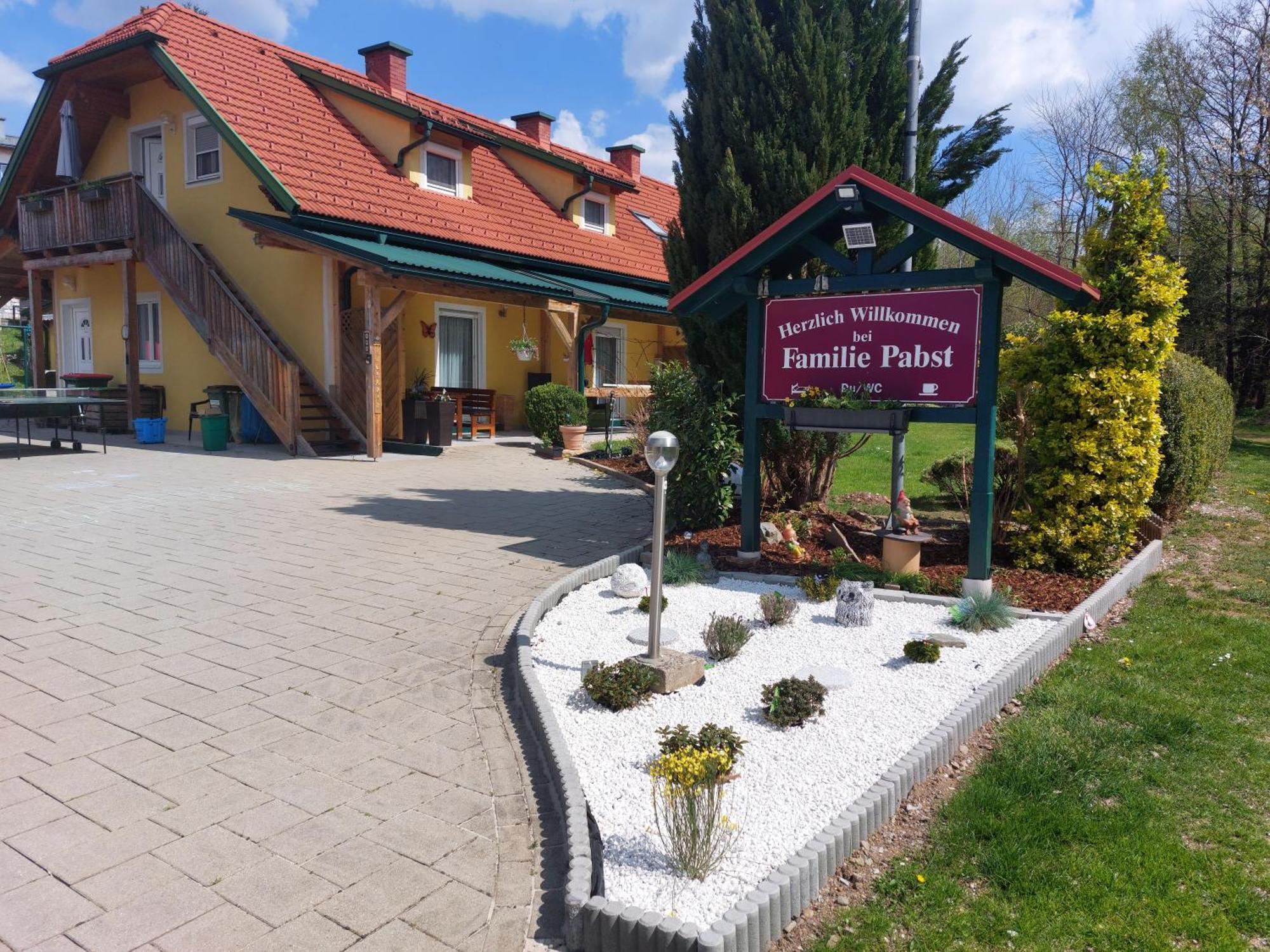 Haus Mit Garten Familie Pabst Maria Lankowitz Номер фото